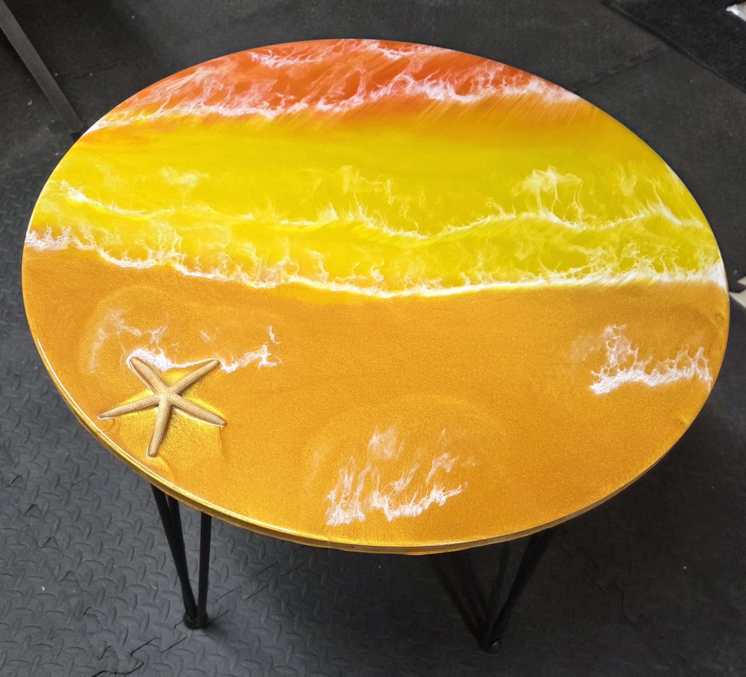 Sunset Round SIde Tabe